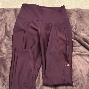 Alo Yoga High-Waist Leggings
